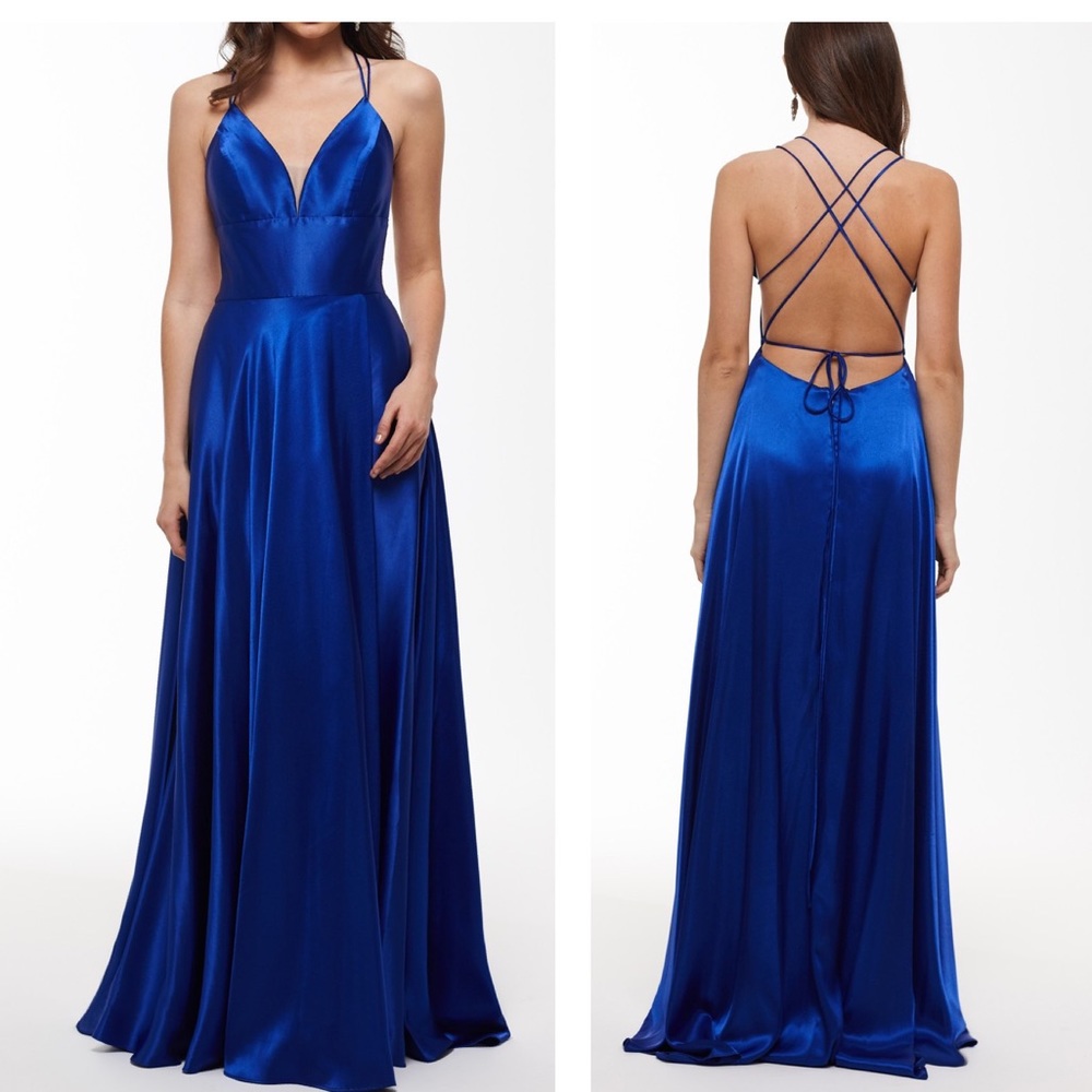 ✨PRICE DROP✨ Blue High Leg Ballgown/Prom Dress
